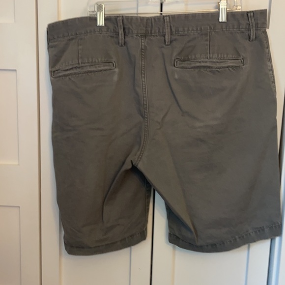 GAP Shorts Gap Gray Khaki Mens Shorts Size 4 Poshmark